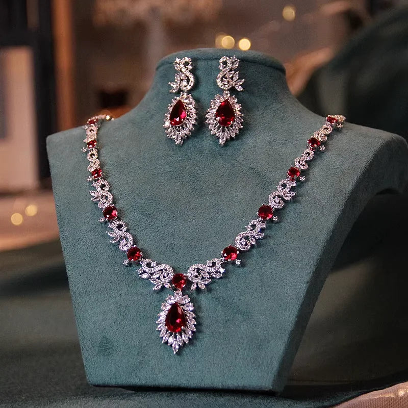 luxe zircon Necklace