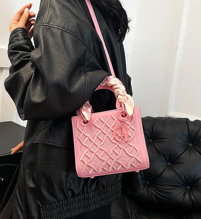 Embroidery Concubine Handbag