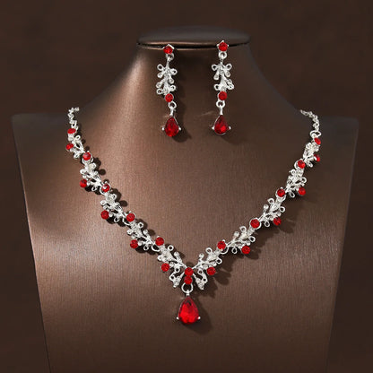 Rhinestone inset bride necklace