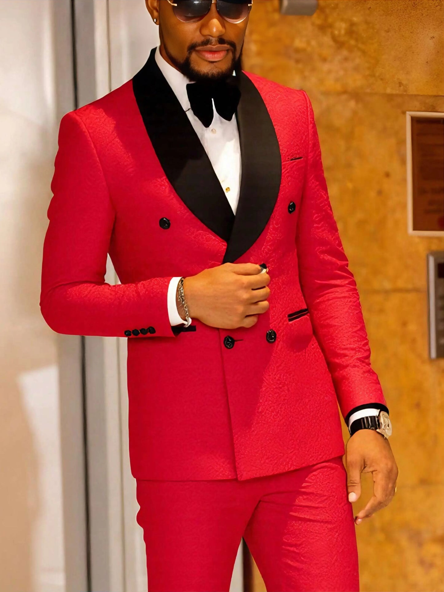 Floral Tuxedo, Paisley Lapel Single-Button Single-Breasted Suit