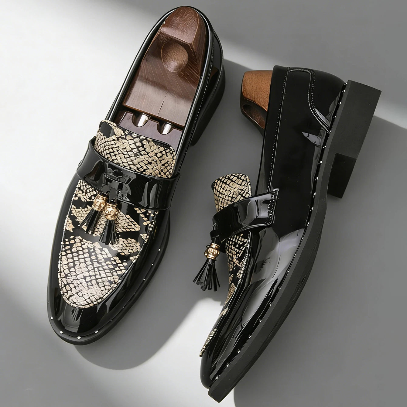 Slip-On Pointed Toe Patent Leather Shoes