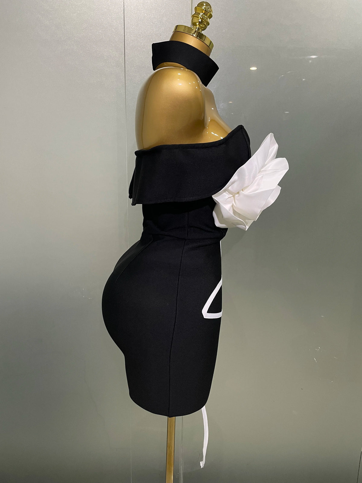 White Flower Black Mini Bodycon Bandage Dress