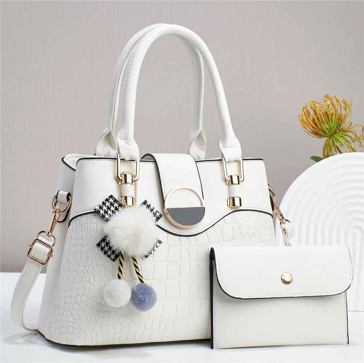 Exquisite Women Commuting Shoulder Underarm Bag