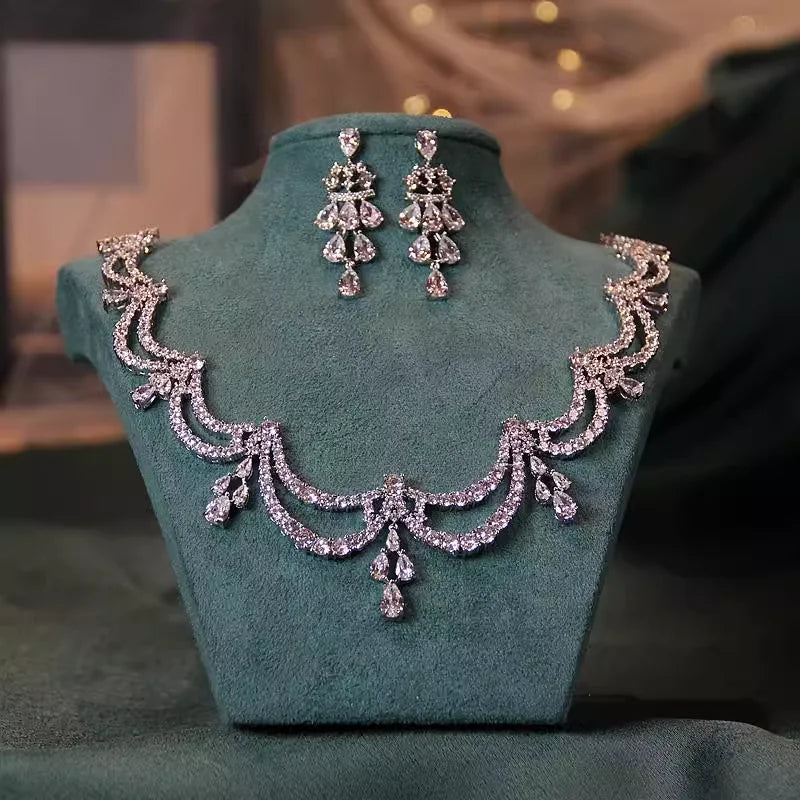 luxe zircon Necklace
