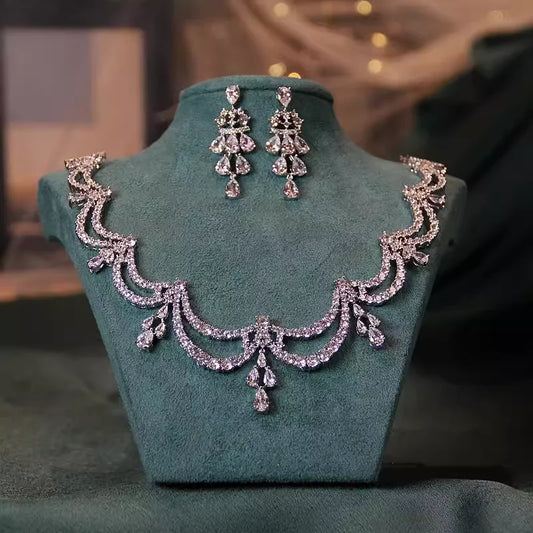 luxe zircon Necklace