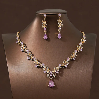 Rhinestone inset bride necklace