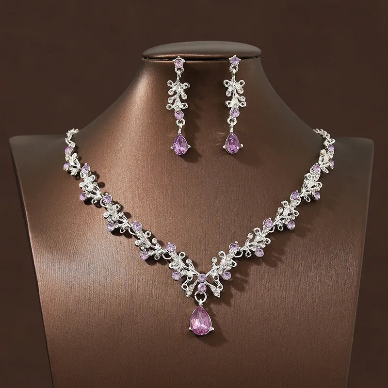 Rhinestone inset bride necklace