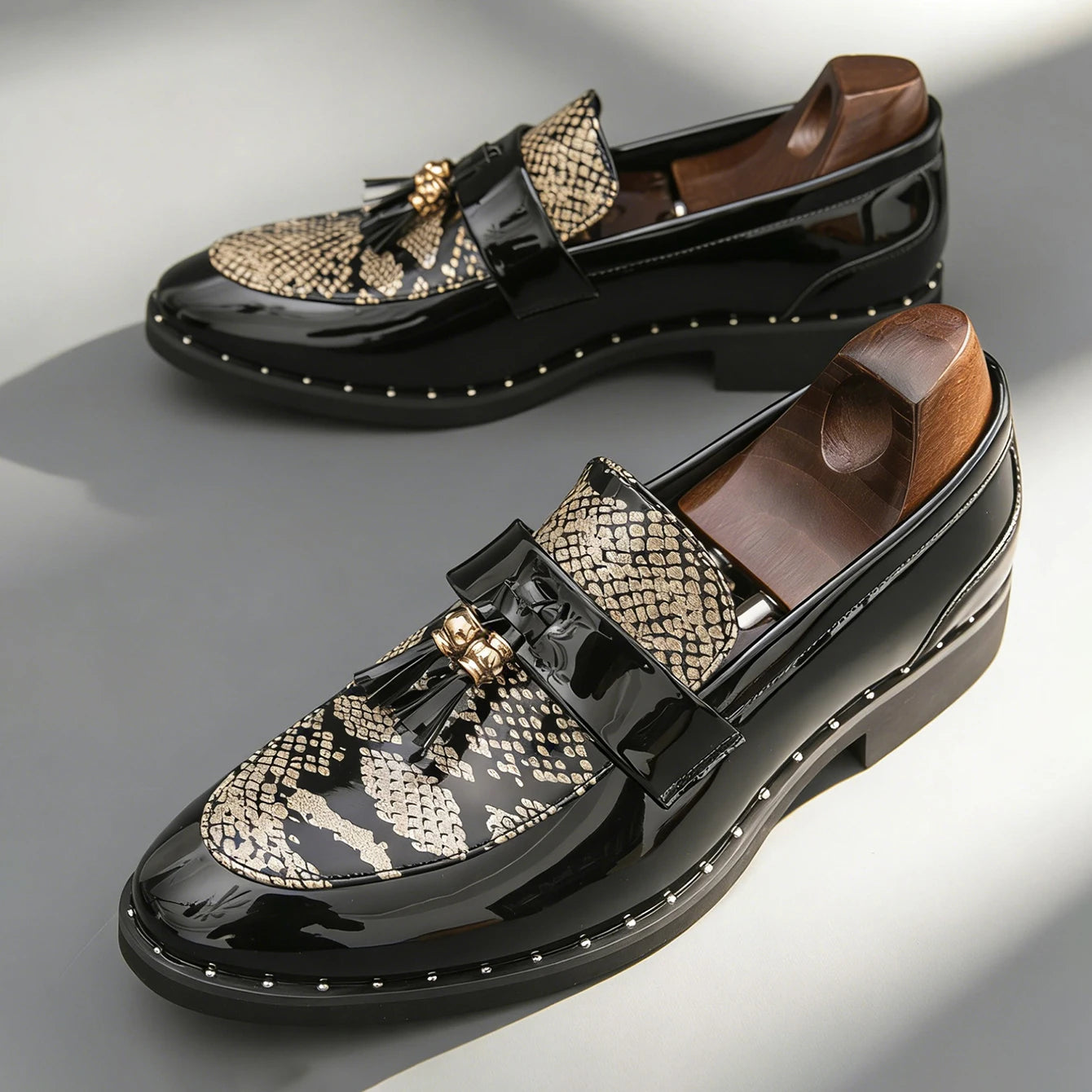 Slip-On Pointed Toe Patent Leather Shoes