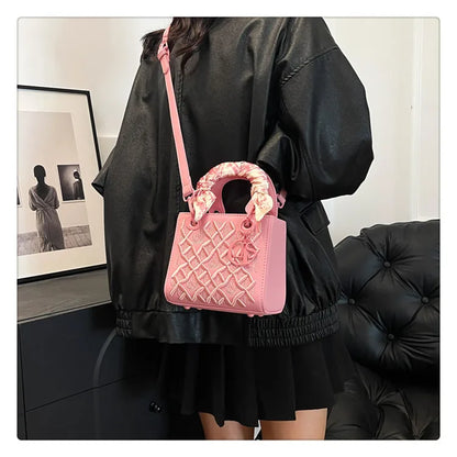 Embroidery Concubine Handbag