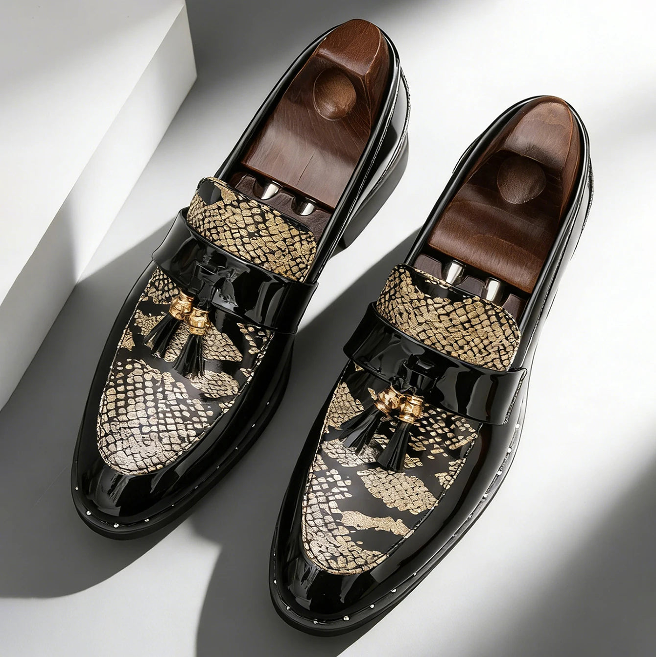 Slip-On Pointed Toe Patent Leather Shoes
