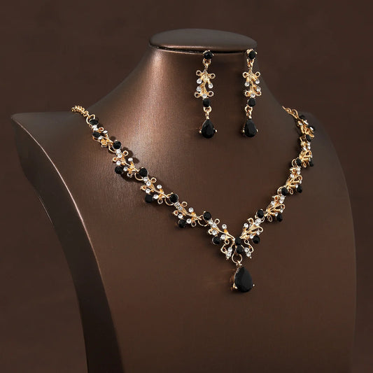 Rhinestone inset bride necklace