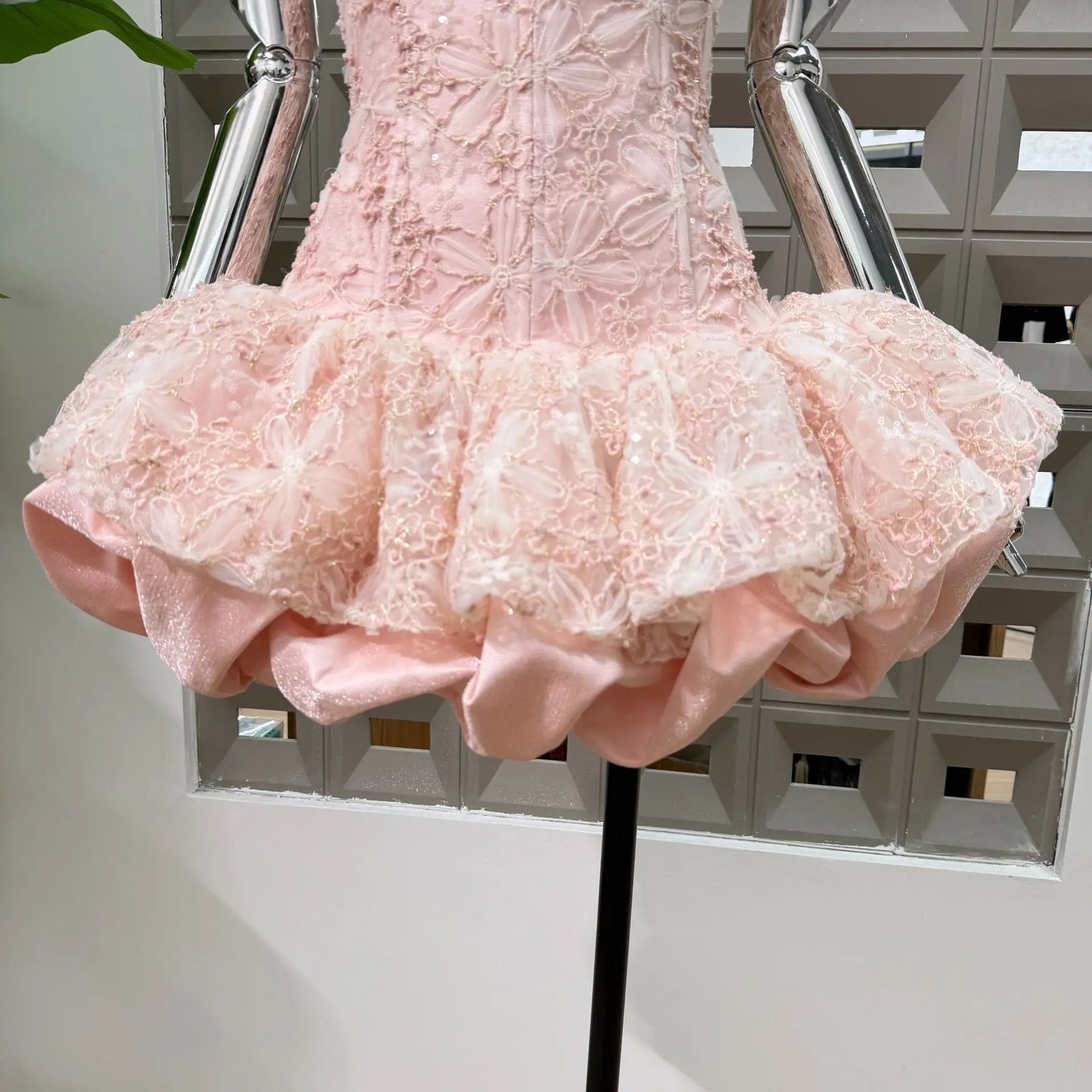 Corset Ball Gown Elegant Lace Peplum Strapless Dress