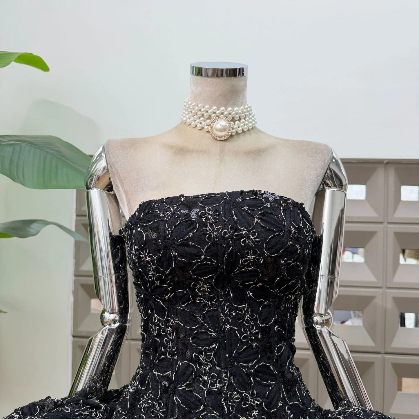 Corset Ball Gown Elegant Lace Peplum Strapless Dress