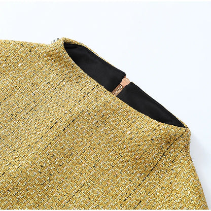 Capelet Shiny Tweed Shoulder Top