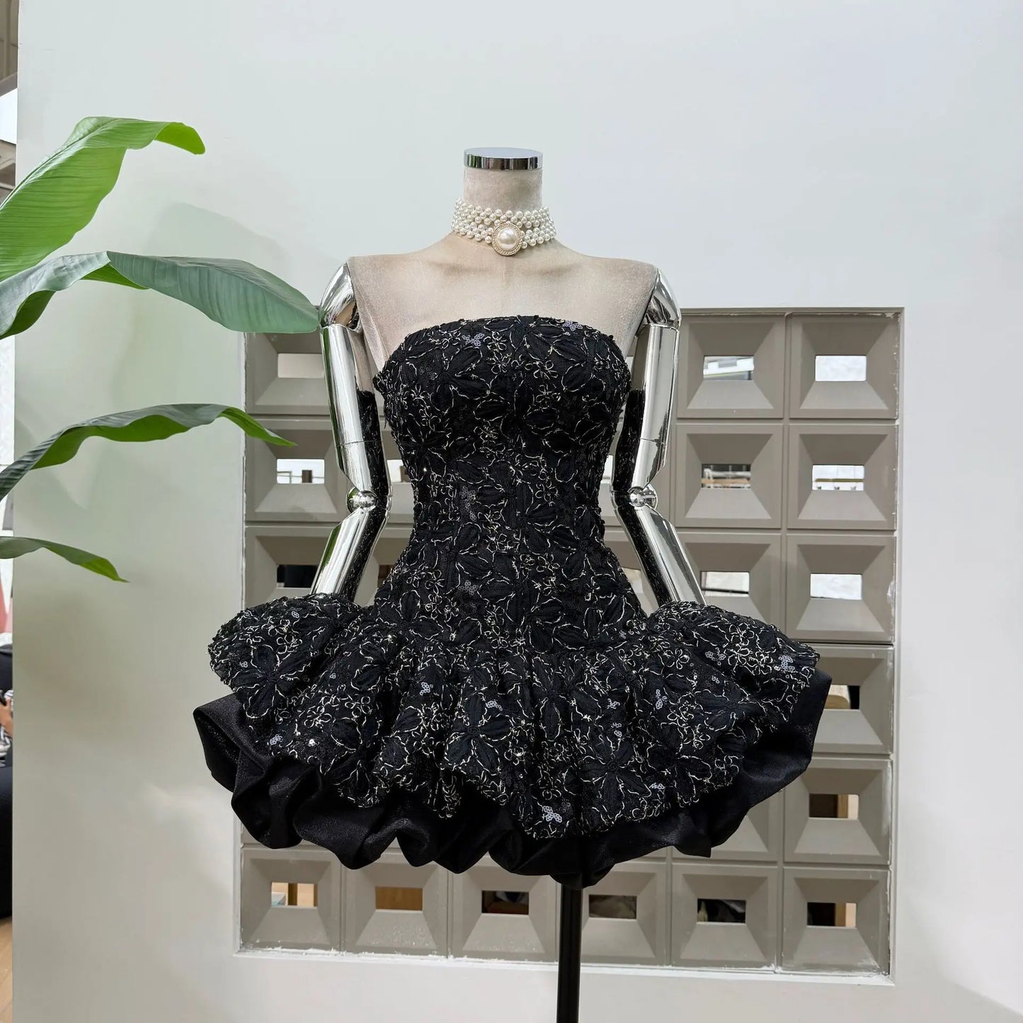 Corset Ball Gown Elegant Lace Peplum Strapless Dress