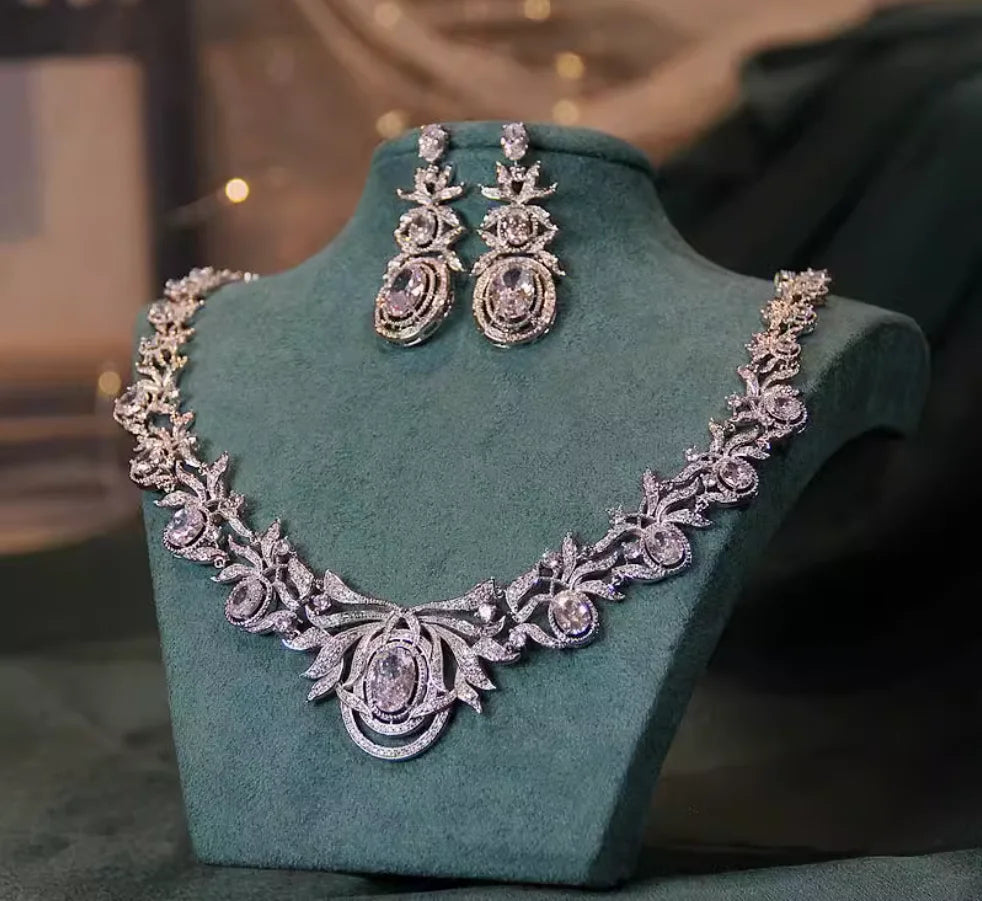 luxe zircon Necklace