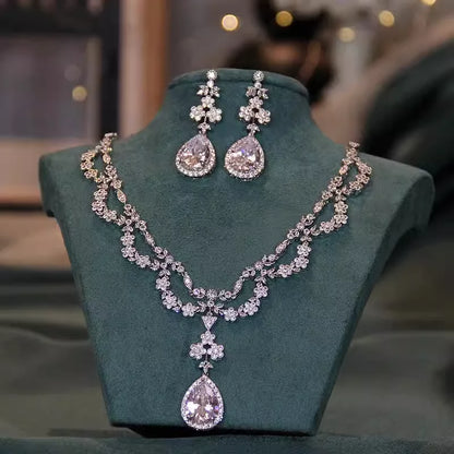 luxe zircon Necklace